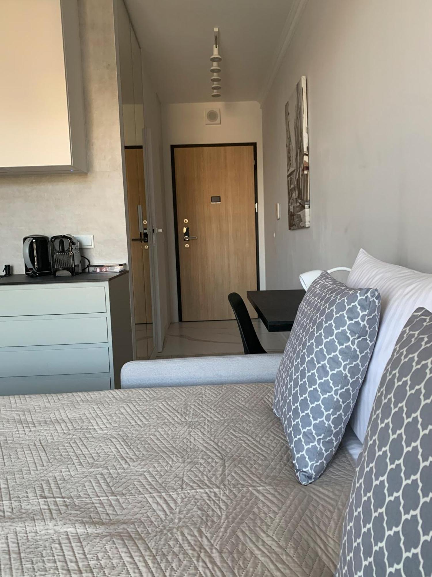 Warsaw Home Suites Dış mekan fotoğraf