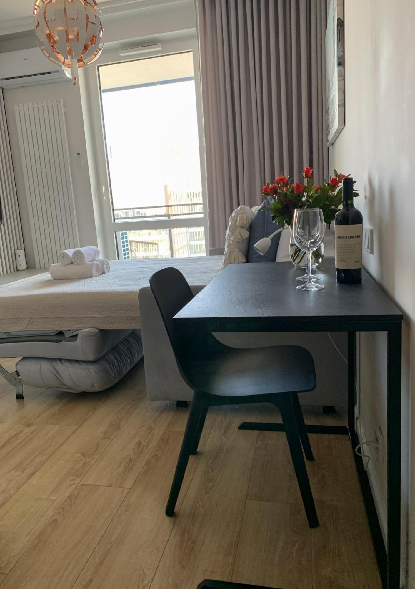 Warsaw Home Suites Dış mekan fotoğraf
